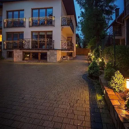 Homestay Piano *