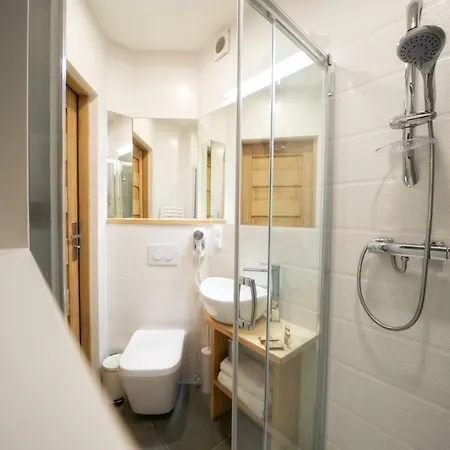 בית אירוח Piano *