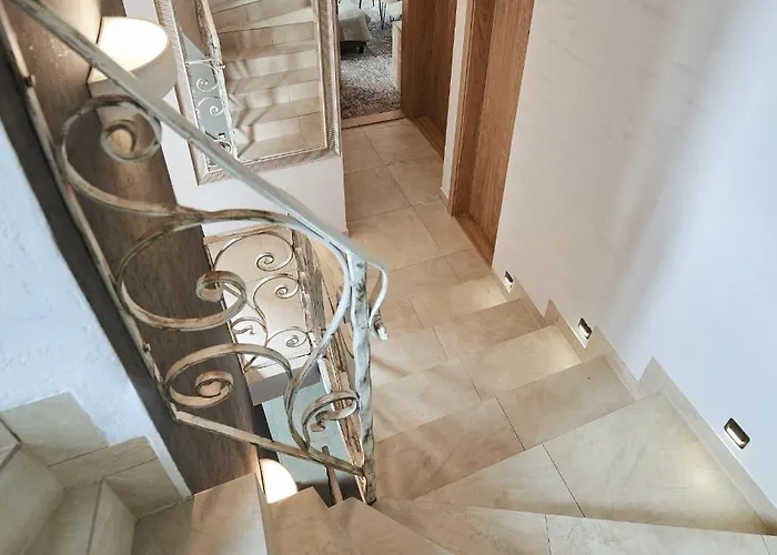 윌라 피아노 홈스테이 *